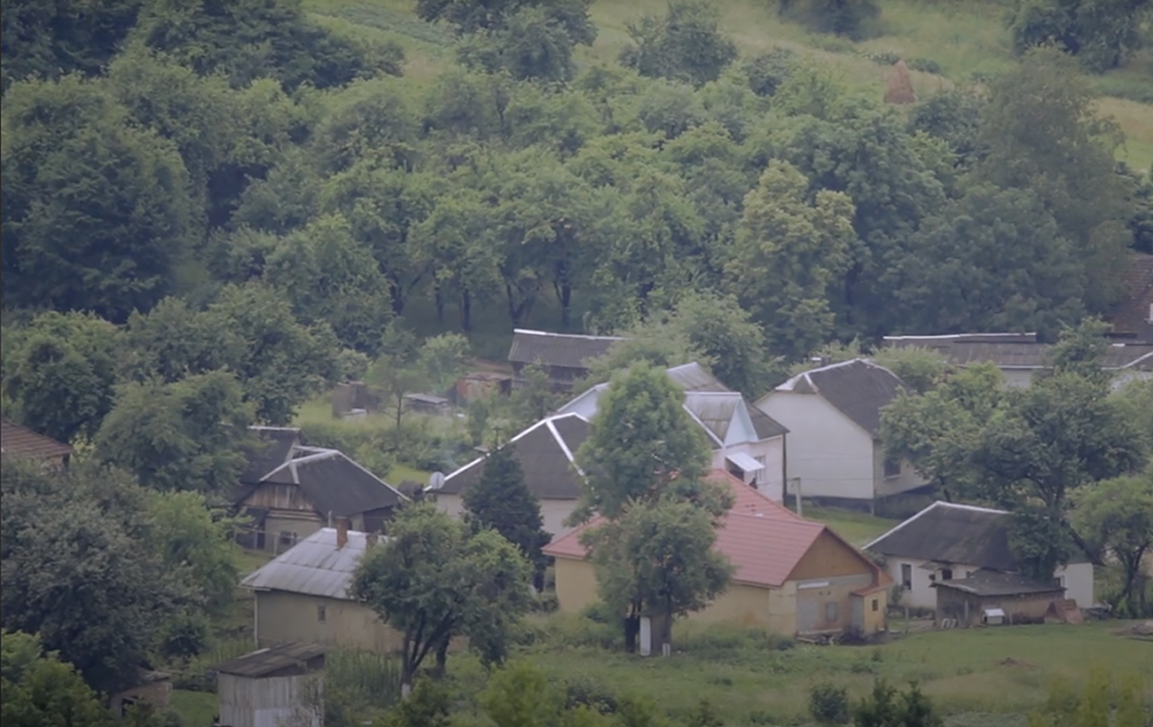 Село-привид на Закарпатті, якого немає на старих мапах: без доріг та сільради